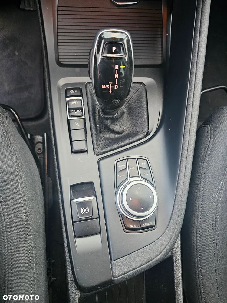 BMW X1 sDrive18d Advantage - 16