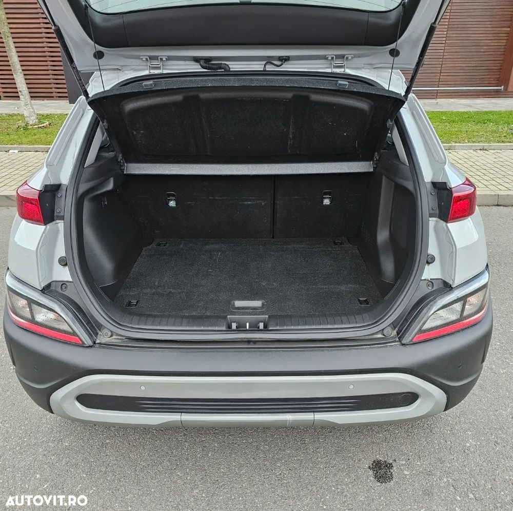 Hyundai KONA 1.6 CRDi 48V-Hybrid DCT Trend - 12