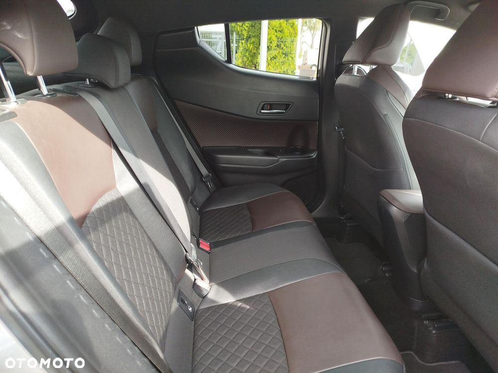 Toyota C-HR - 15