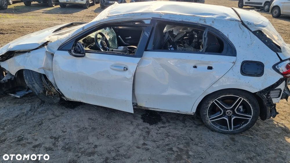 Mercedes-Benz A-Class 2022 photo 3