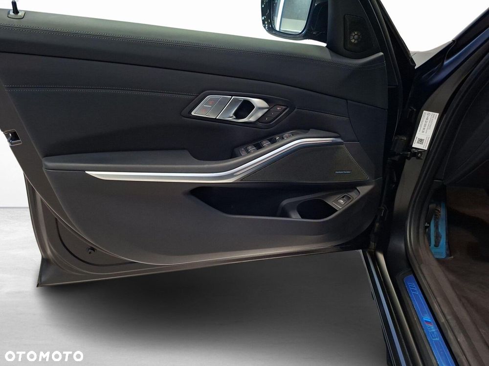BMW M3 Competition xDrive sport - 12