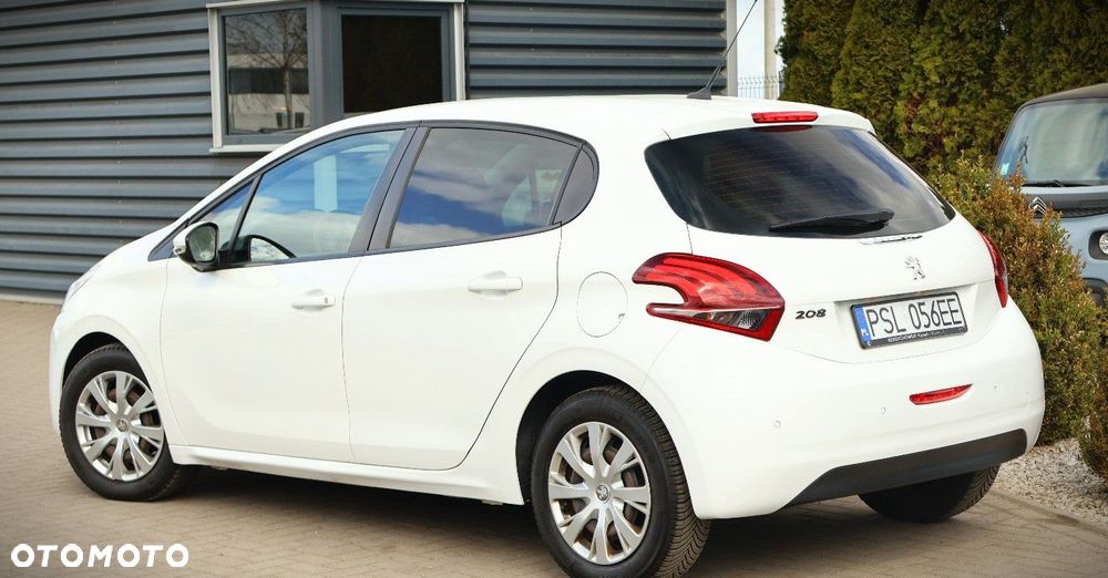 Peugeot 208 - 5