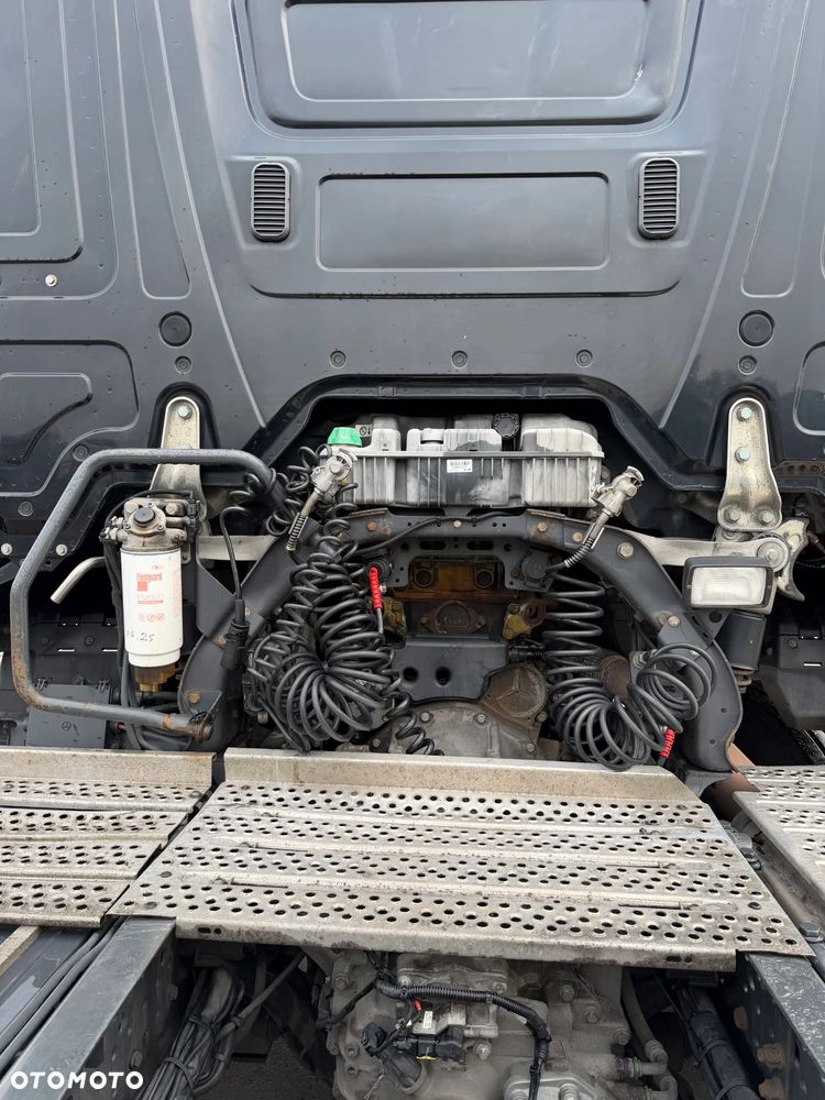 Mercedes-Benz Actros - 7