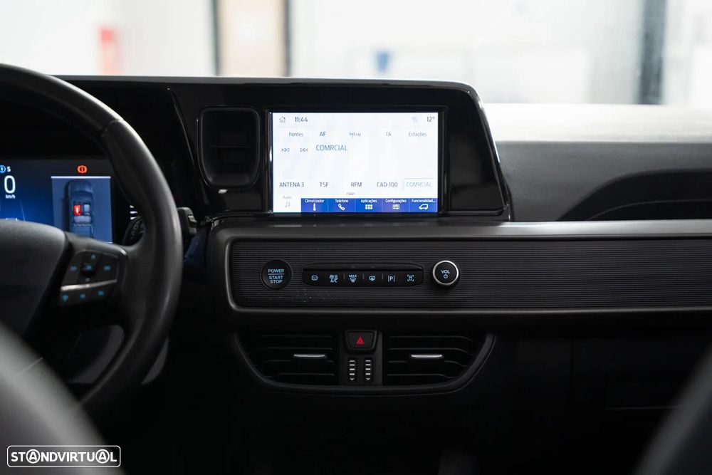 Ford Tourneo Courier 1.0 EcoBoost Titanium - 13