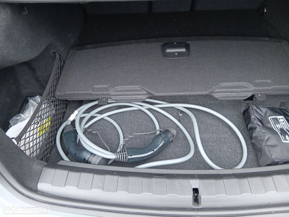 BMW 320 e Pack Desportivo M Auto - 22