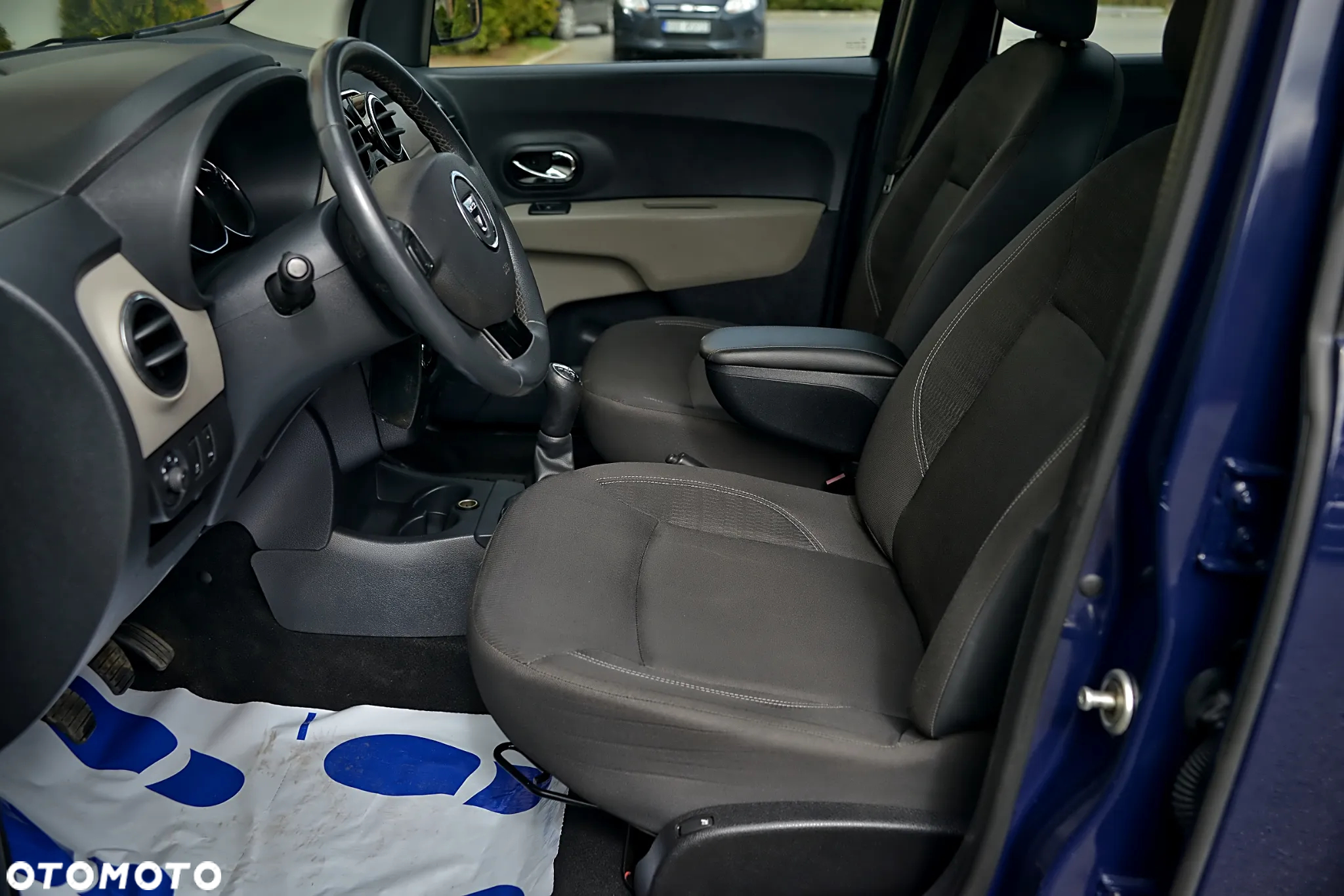 Dacia Lodgy TCe 115 Laureate - 28