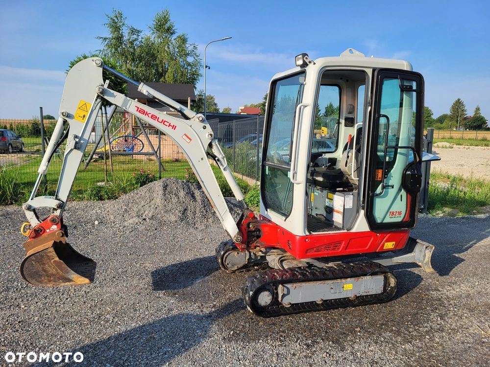 Takeuchi TB216 V0 - 1