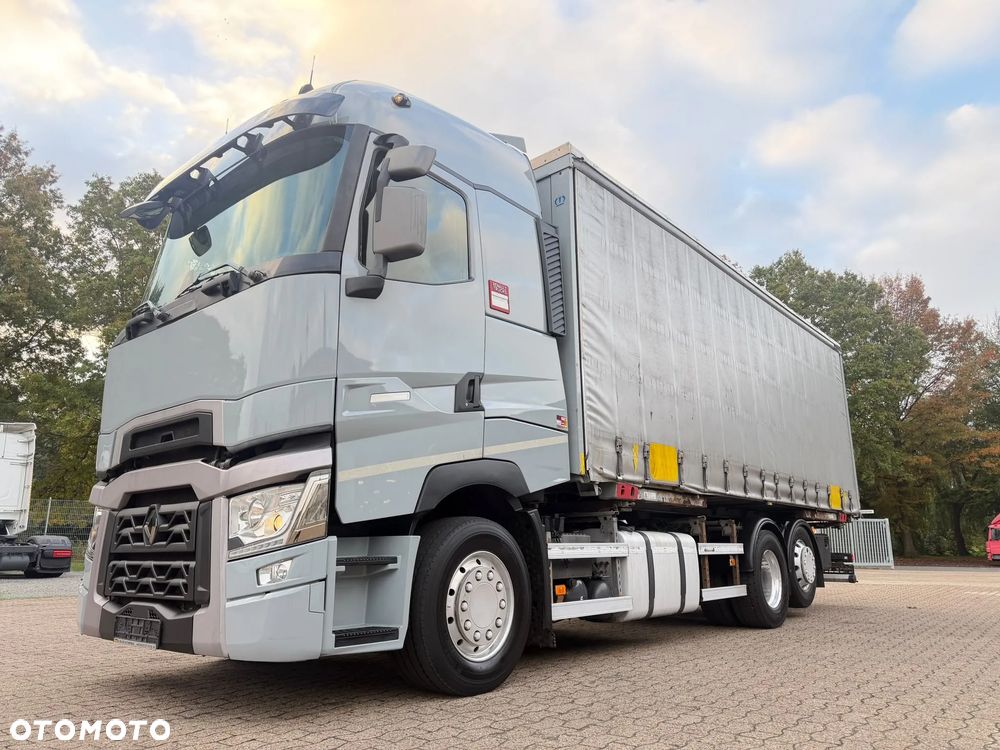 Renault T