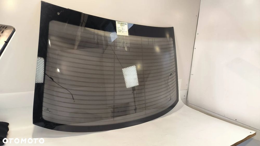 Szyba tył Adui A8 D3 II LIFT nie long - 2