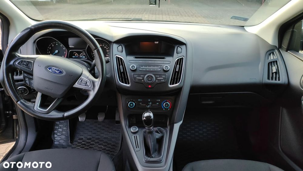 Ford Focus 1.6 Trend - 12