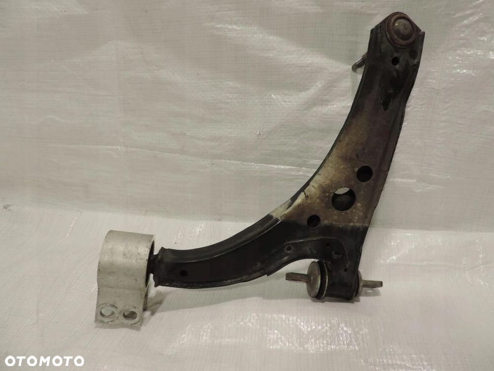 WAHACZ PRAWY PRZÓD OPEL ASTRA K V 39021473 - 2