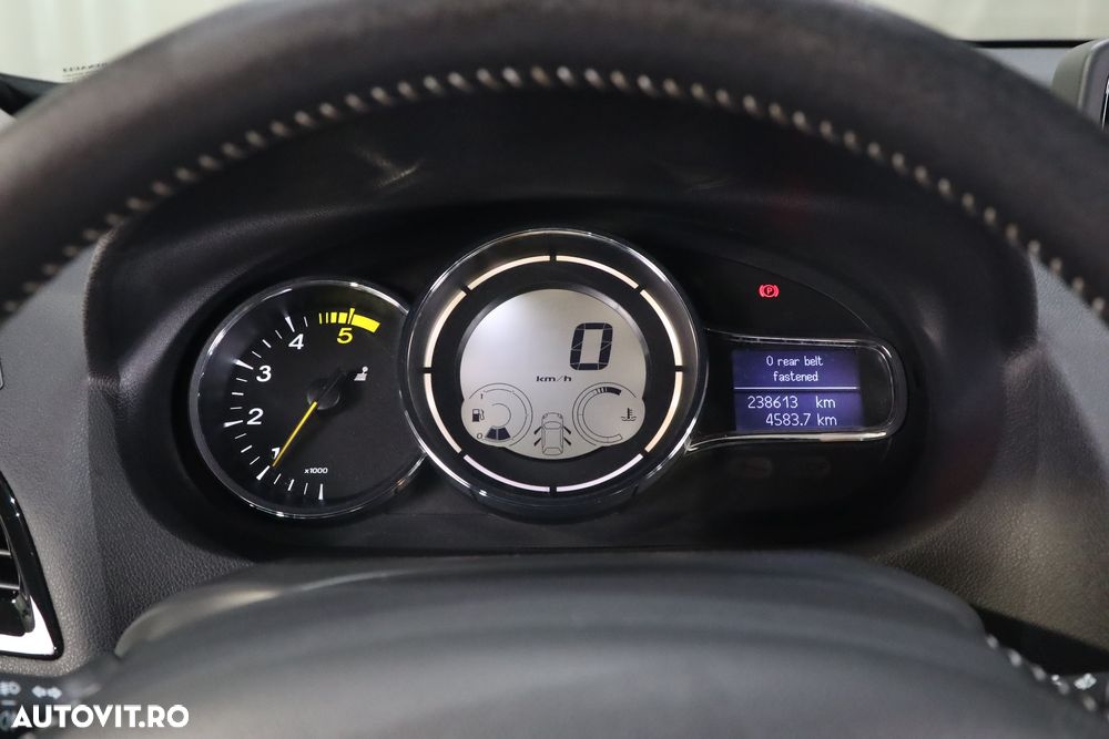Renault Megane ENERGY dCi 110 Start & Stop Bose Edition - 31