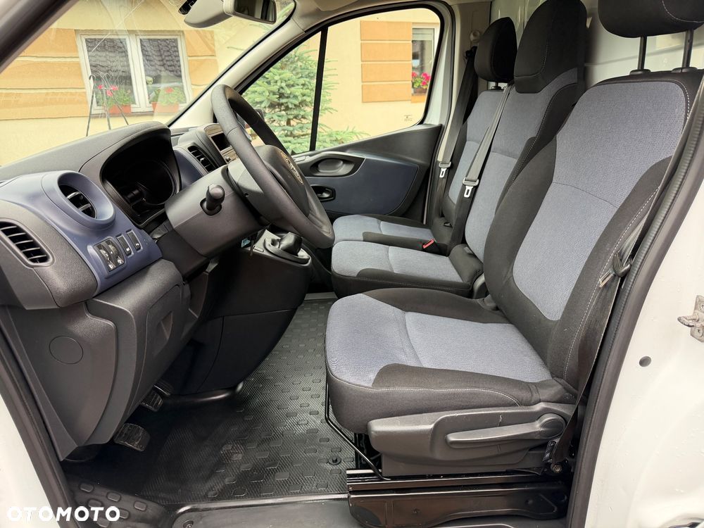 Opel VIVARO - 23