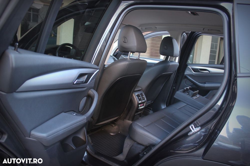 BMW X3 xDrive20d Aut. - 12