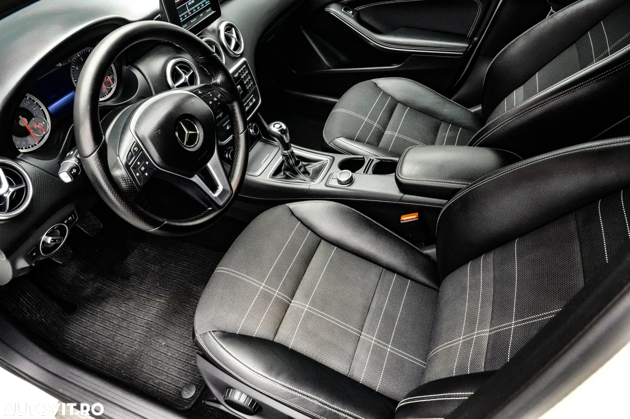 Mercedes-Benz A 180 BlueEFFICIENCY - 9