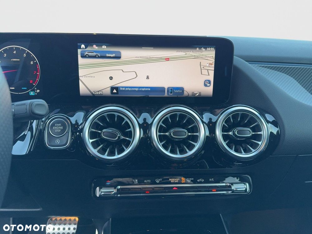 Mercedes-Benz GLA 200 AMG Line - 14