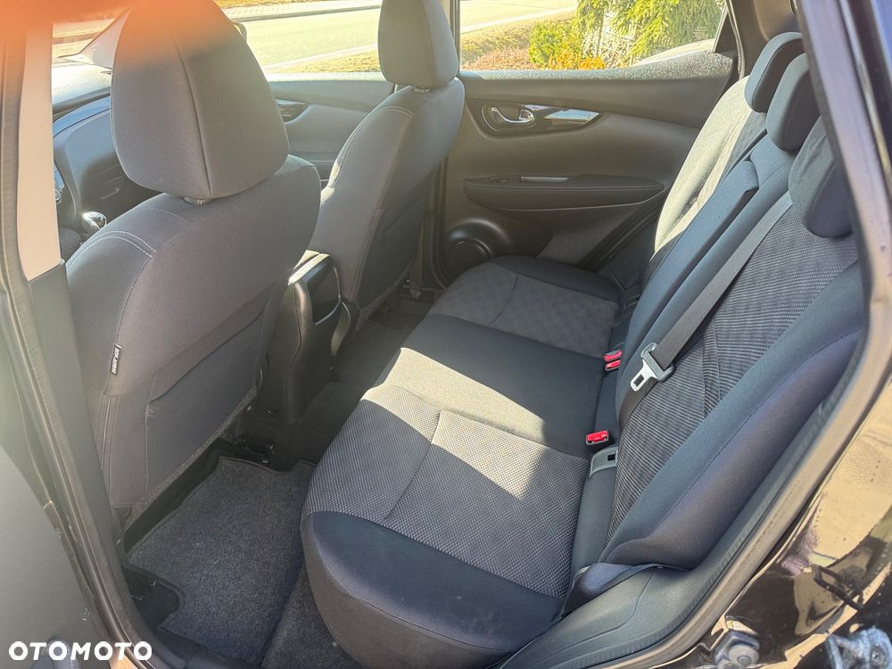 Nissan Qashqai 1.6 dCi 4 x 4 DPF Start/Stop acenta - 19