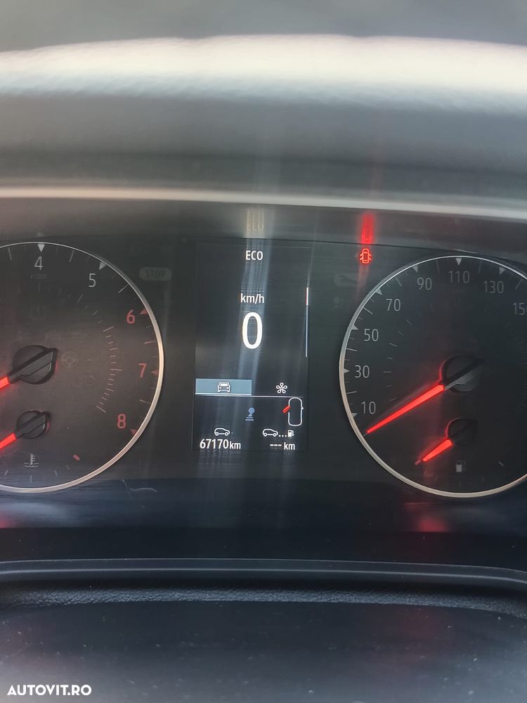 Renault Megane TCE 140 GPF Zen - 6