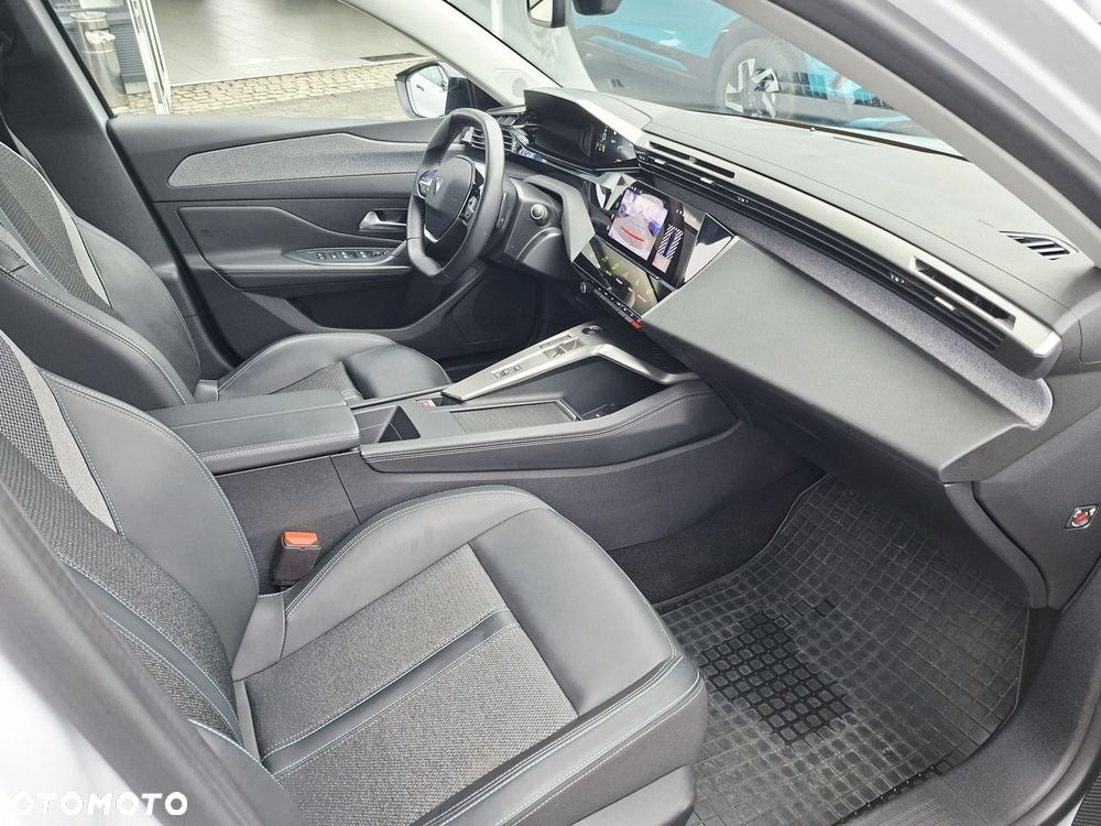 Peugeot 308 1.2 PureTech Allure Pack S&S EAT8 - 17