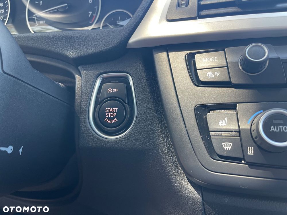 BMW Seria 3 320i - 13
