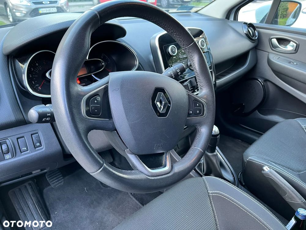 Renault Clio - 8