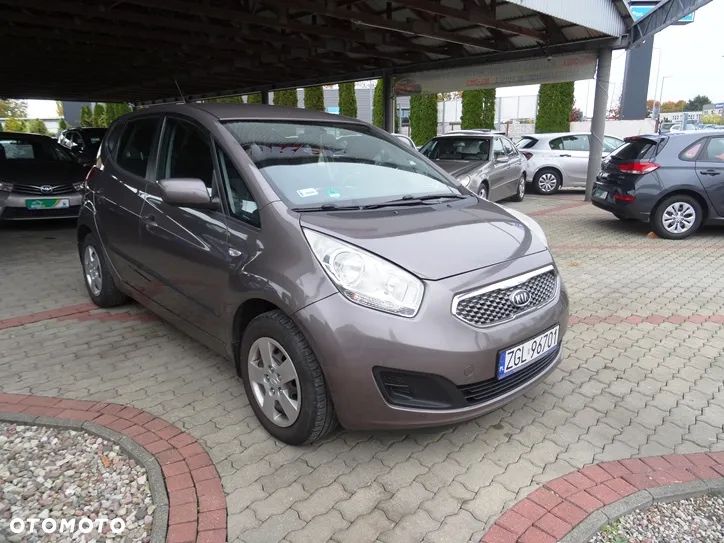 Kia Venga 2011 photo 3
