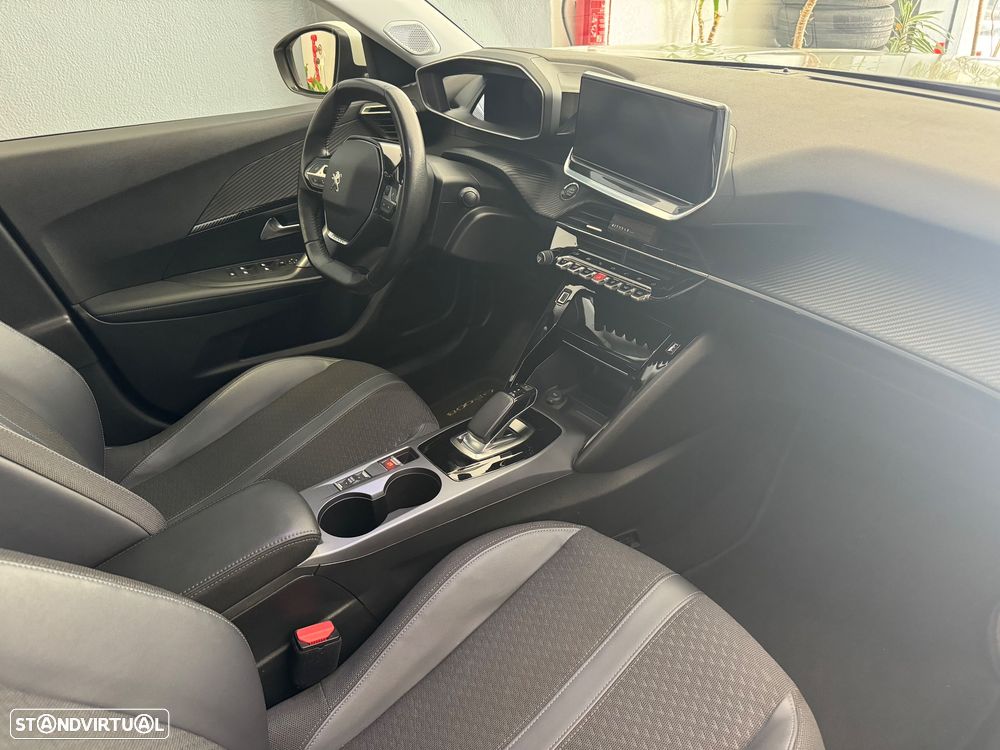 Peugeot e-2008 50 kWh Allure Pack - 6