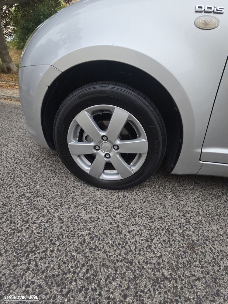 Suzuki Swift 1.3 DDiS GLX - 36