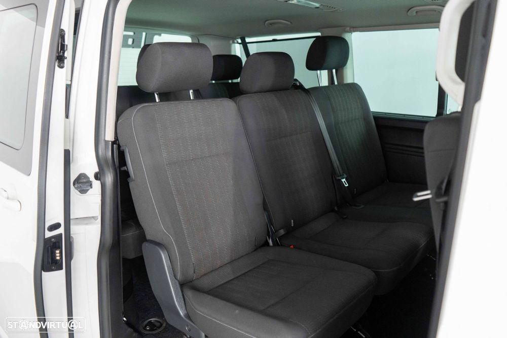 VW Caravelle - 9