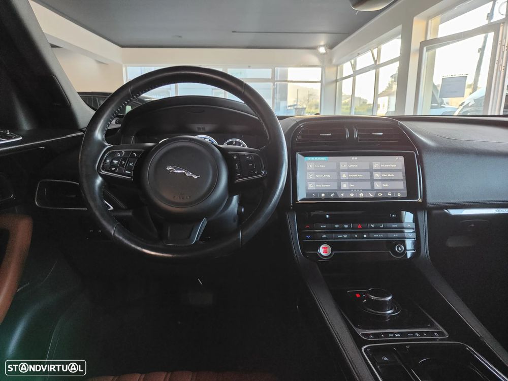 Jaguar F-Pace 20d Aut. R-Sport - 39