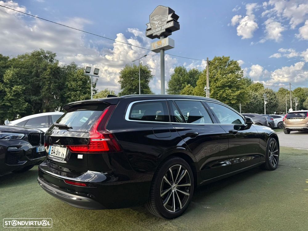 Volvo V60 2.0 T6 AWD TE Essential - 4