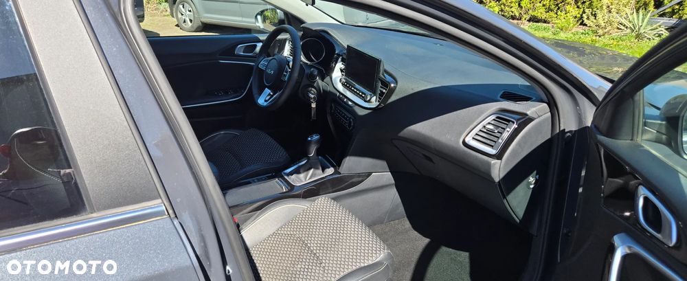 Kia XCeed 1.0 T-GDI L Business Line - 11