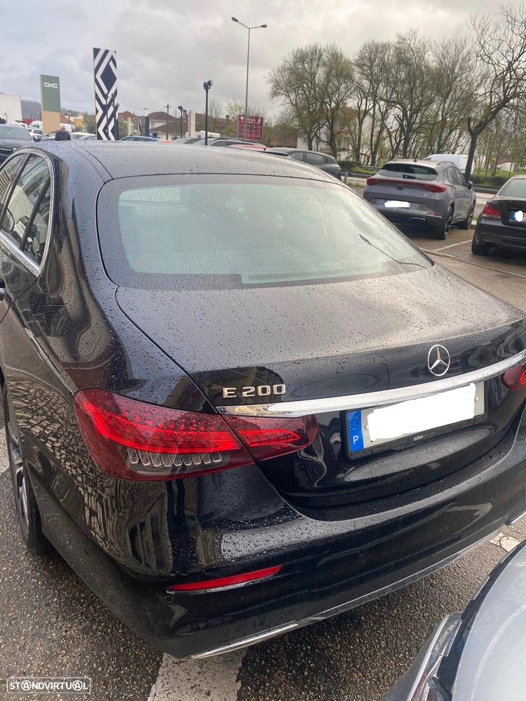Mercedes-Benz E 200 - 5