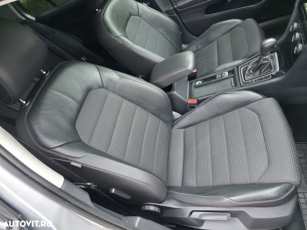 Volkswagen Golf - 21