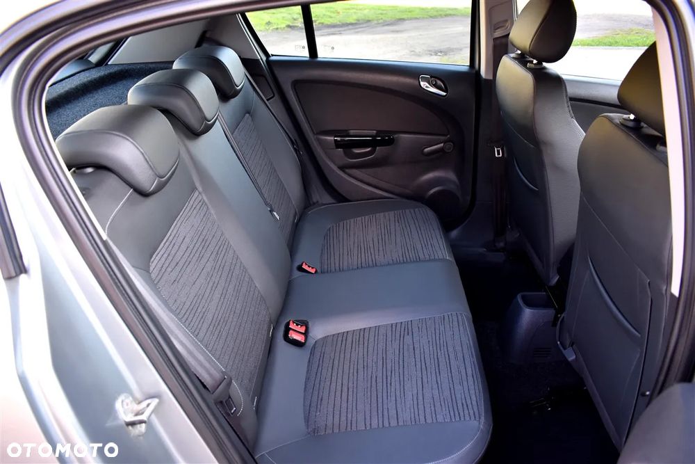 Opel Corsa 1.4 16V Active - 19