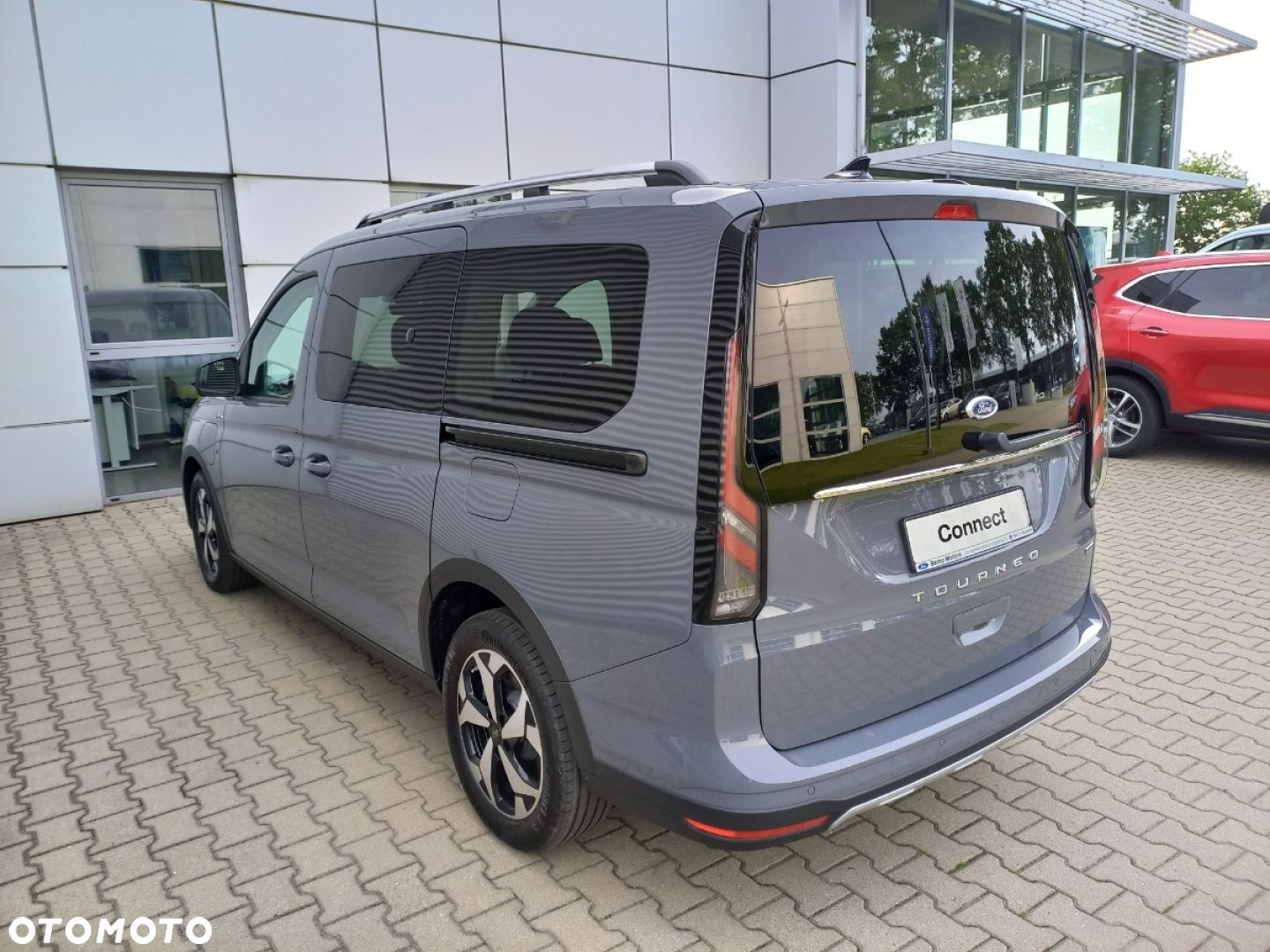 Ford Tourneo Connect Grand - 10
