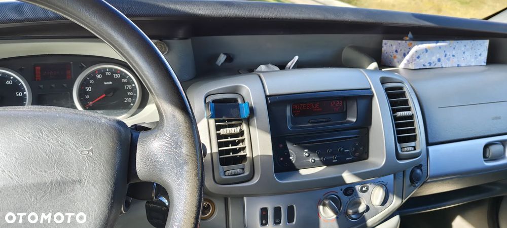 Renault Trafic - 1