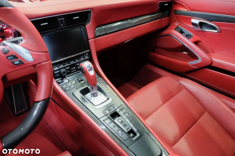 Porsche 911 Turbo S - 14