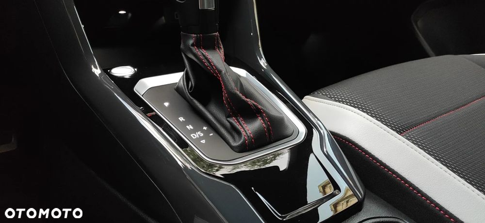 Volkswagen T-Roc 1.5 TSI GPF ACT Premium DSG - 40