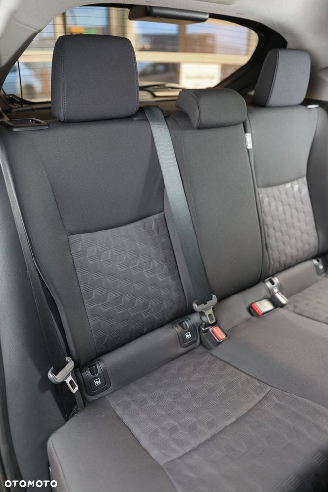 Toyota Yaris - 16