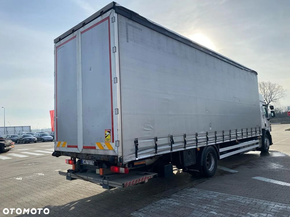 Renault D Wide - 5