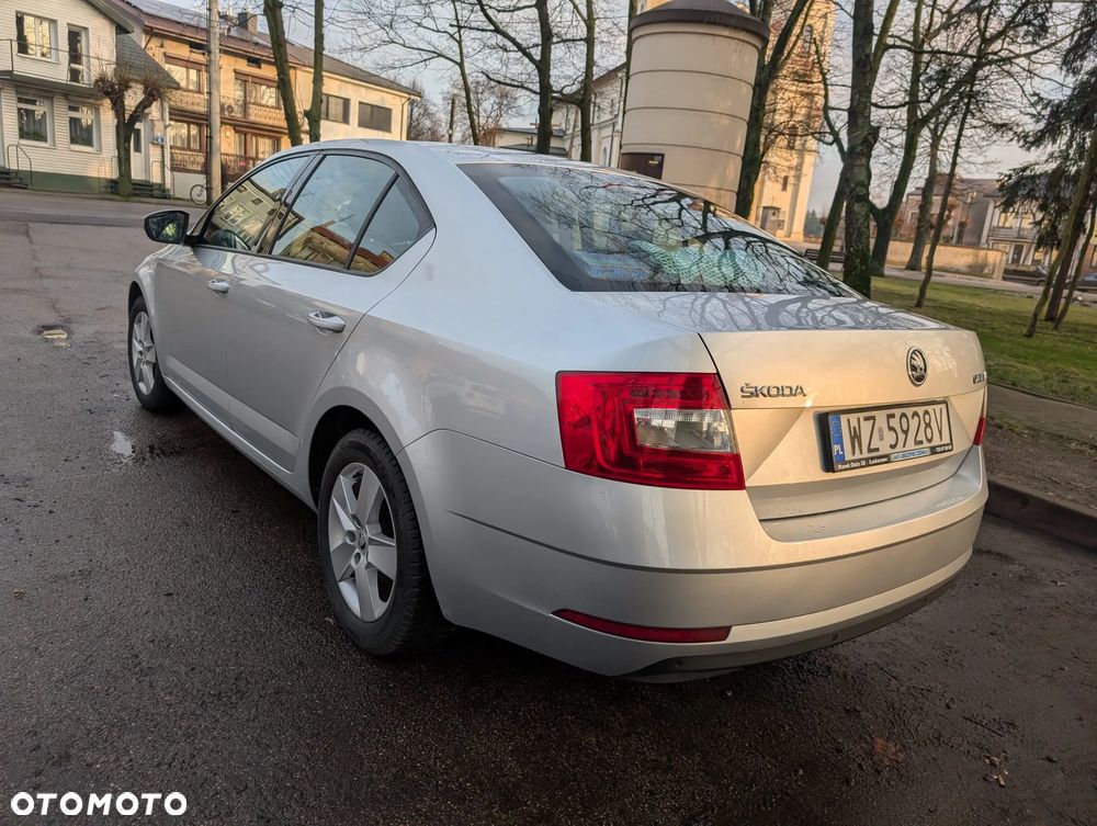 Skoda Octavia 1.6 TDI Ambition - 6