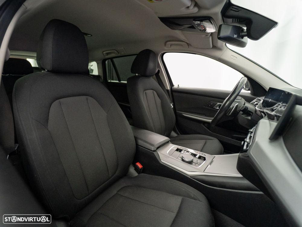 BMW 320 e Auto - 54