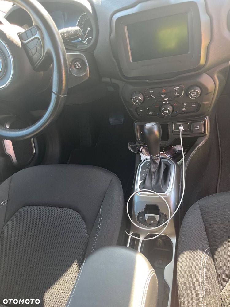 Jeep Renegade 1.3 GSE T4 Turbo Longitude FWD S&S - 31