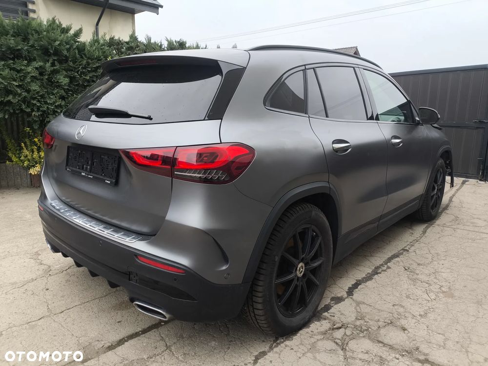 Mercedes-Benz GLA 250 4Matic 8G-DCT AMG Line - 3
