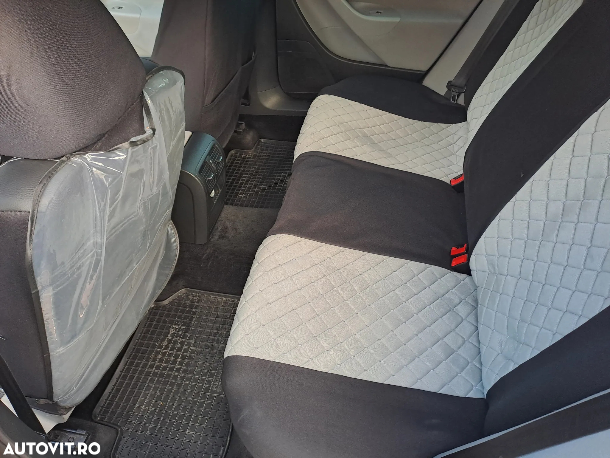 Volkswagen Passat Variant 2.0 TDI Comfortline DPF - 20