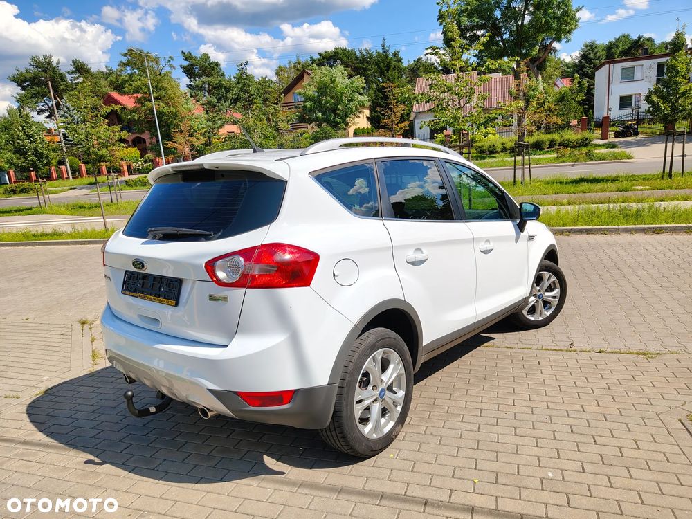Ford Kuga 2.0 TDCi 2x4 Titanium - 9