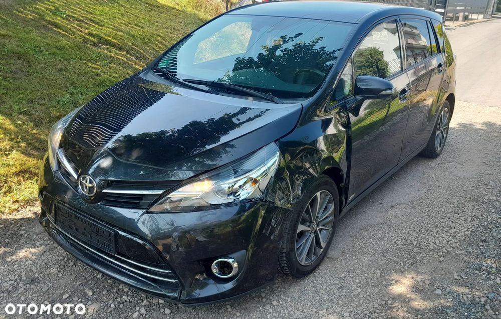 Toyota Verso - 23
