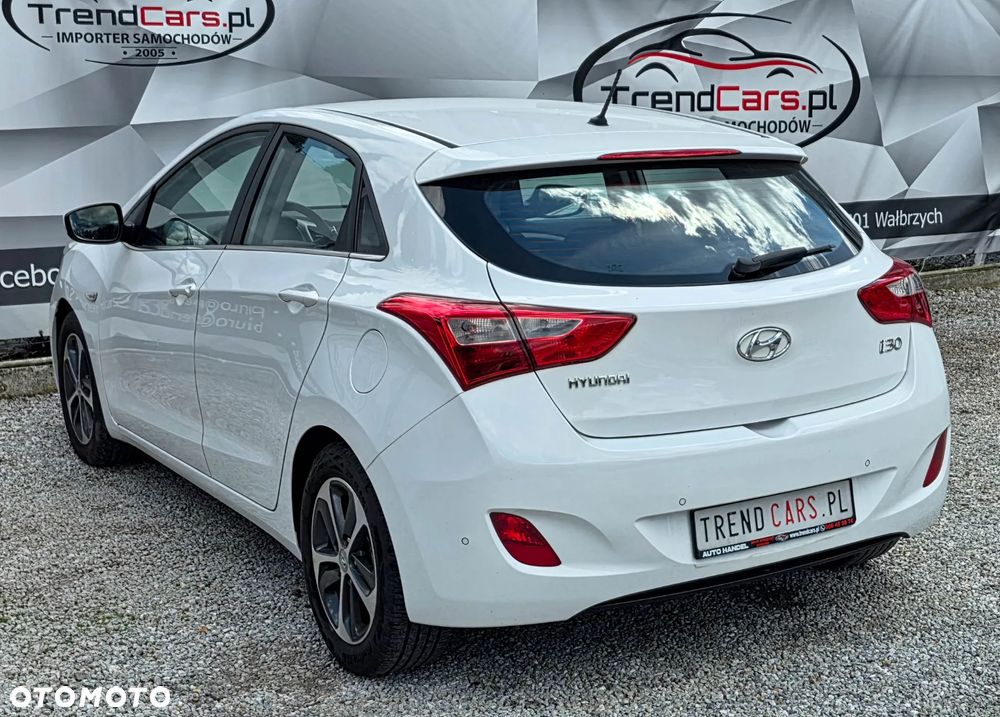 Hyundai i30 1.4 Premiere Comfort - 6