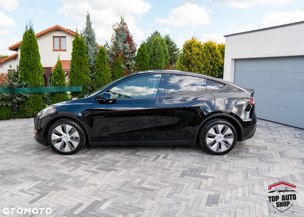 Tesla Y Long Range AWD - 4